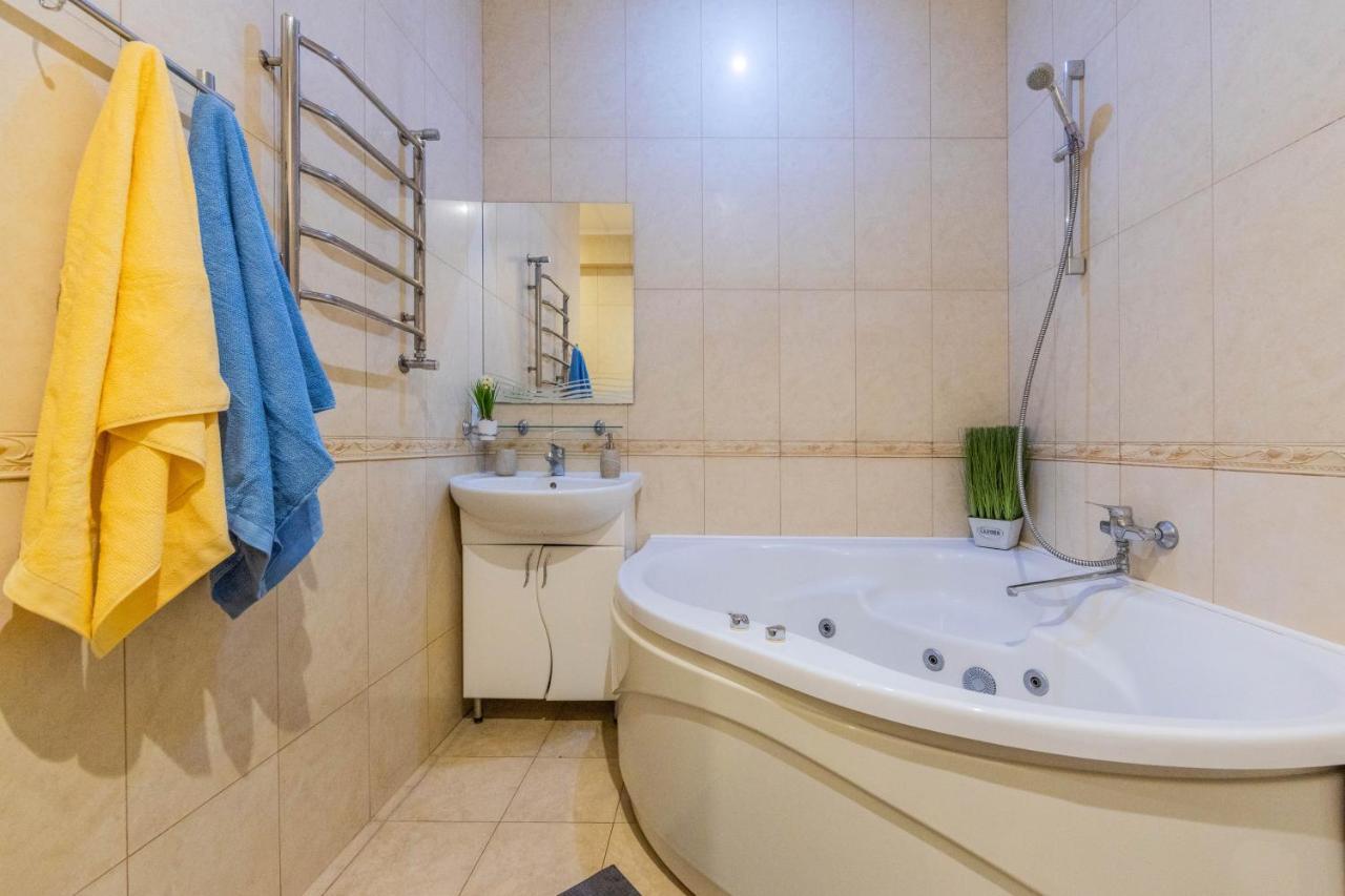 2К Квартира На Шота Руставелі, Бессарабка Kiev Extérieur photo